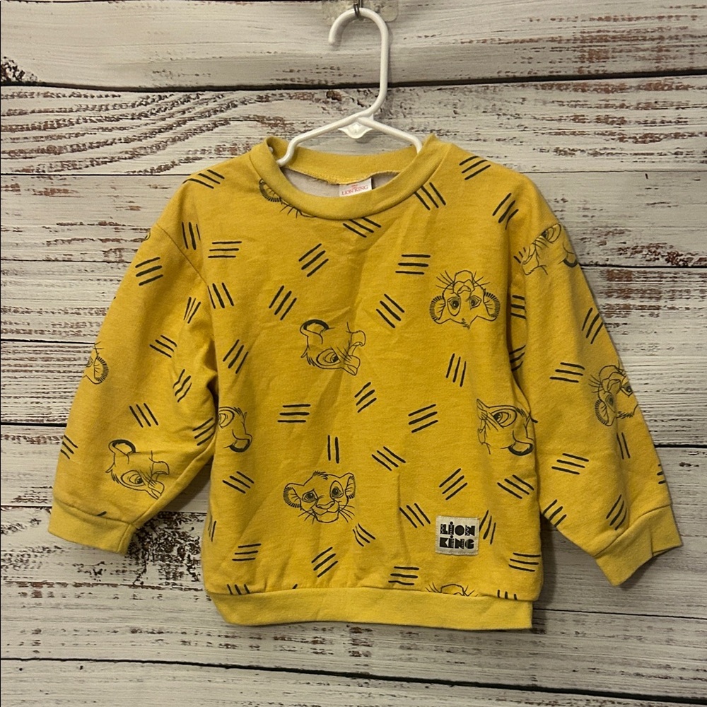 Kids simba Lion king pullover size 4t